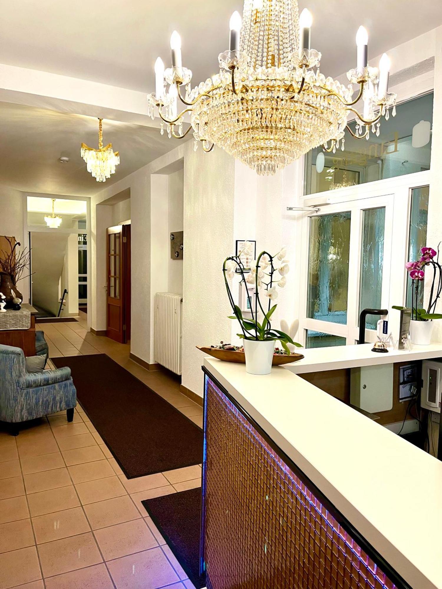Hotel Zu Den Linden Вахтберг Экстерьер фото